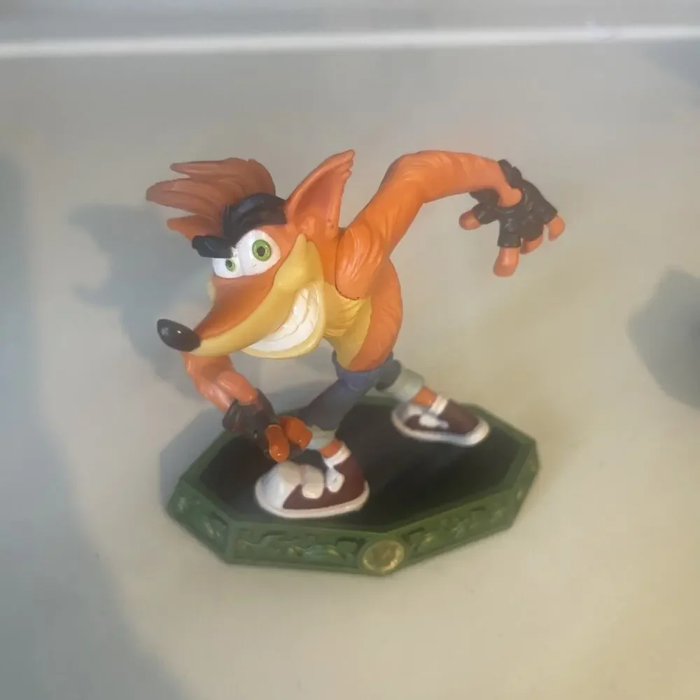 crash bandicoot skylanders imaginators figure video game